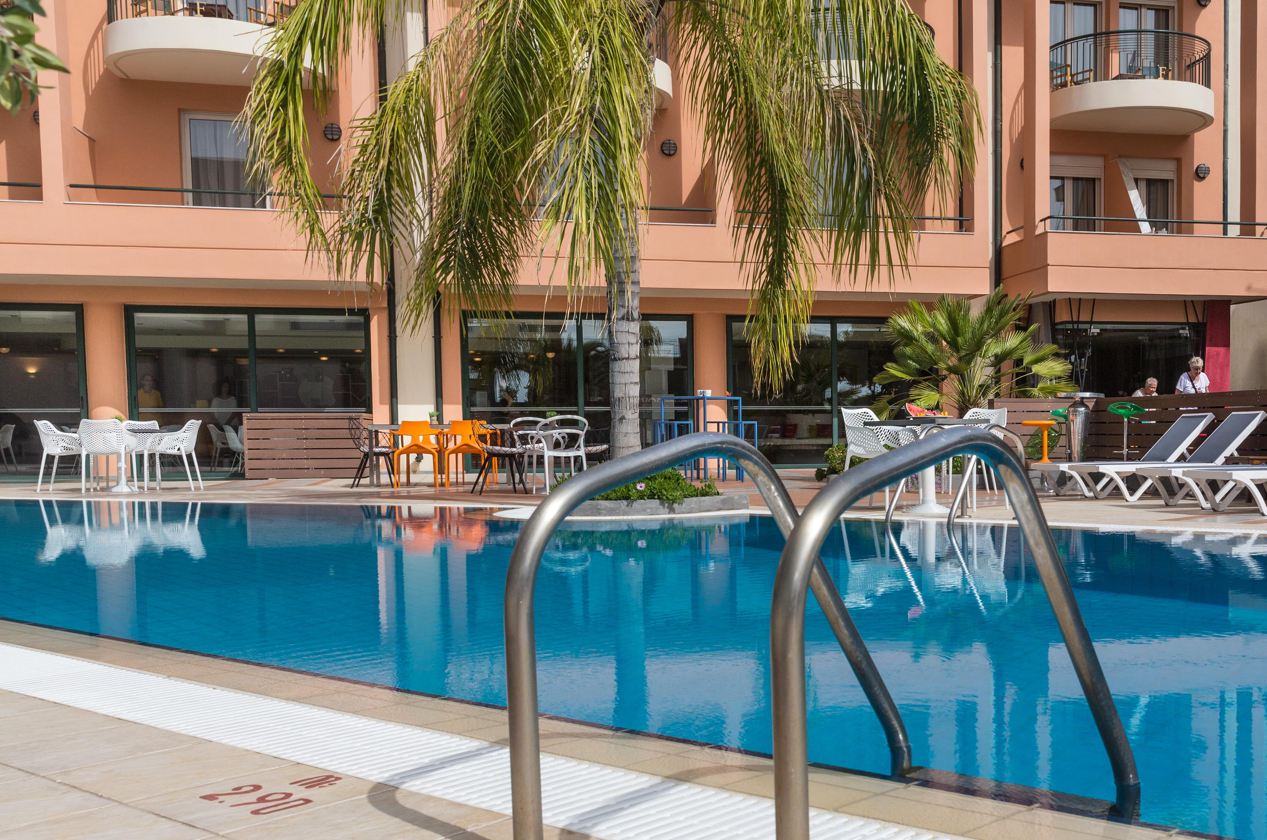 Flisvos Royal Hotel & Suites Tolón Dış mekan fotoğraf